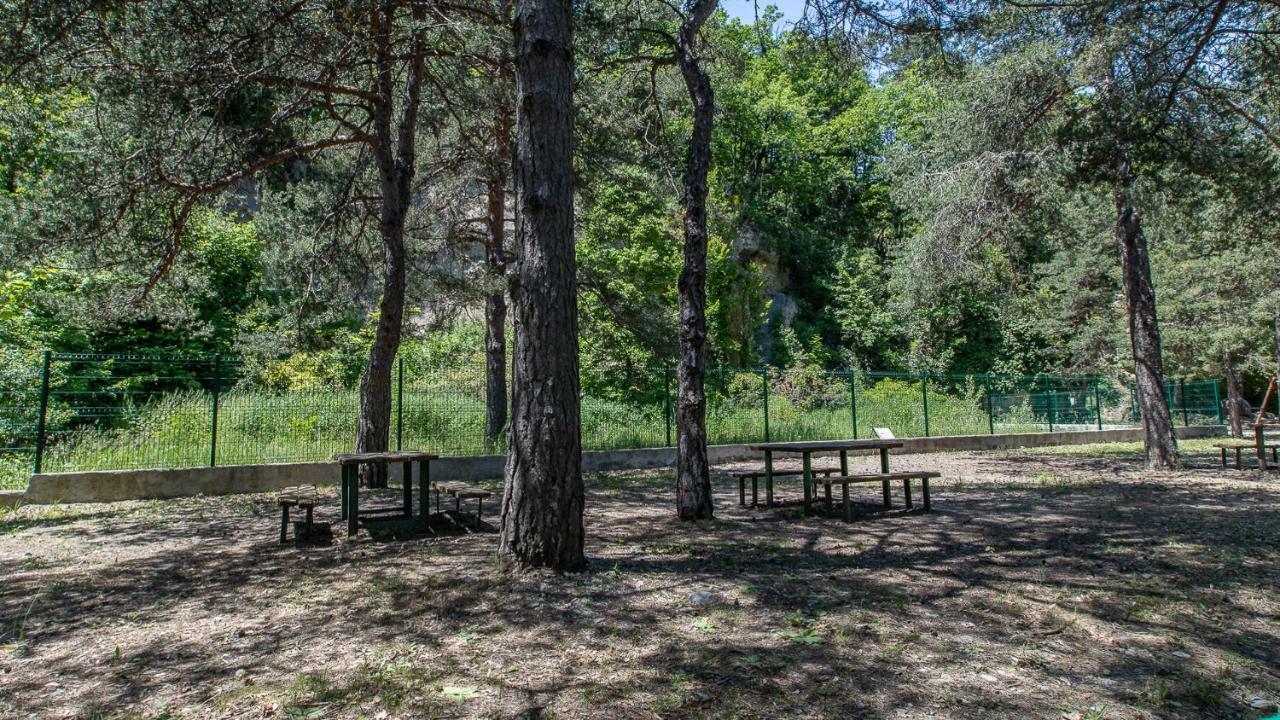 Vacanceole - Residence Les Gorges Rouges Гийом Екстериор снимка