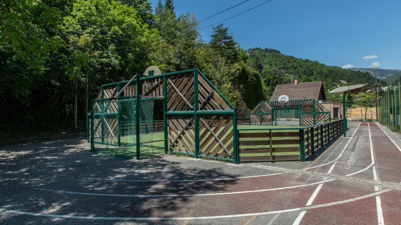 Vacanceole - Residence Les Gorges Rouges Гийом Екстериор снимка