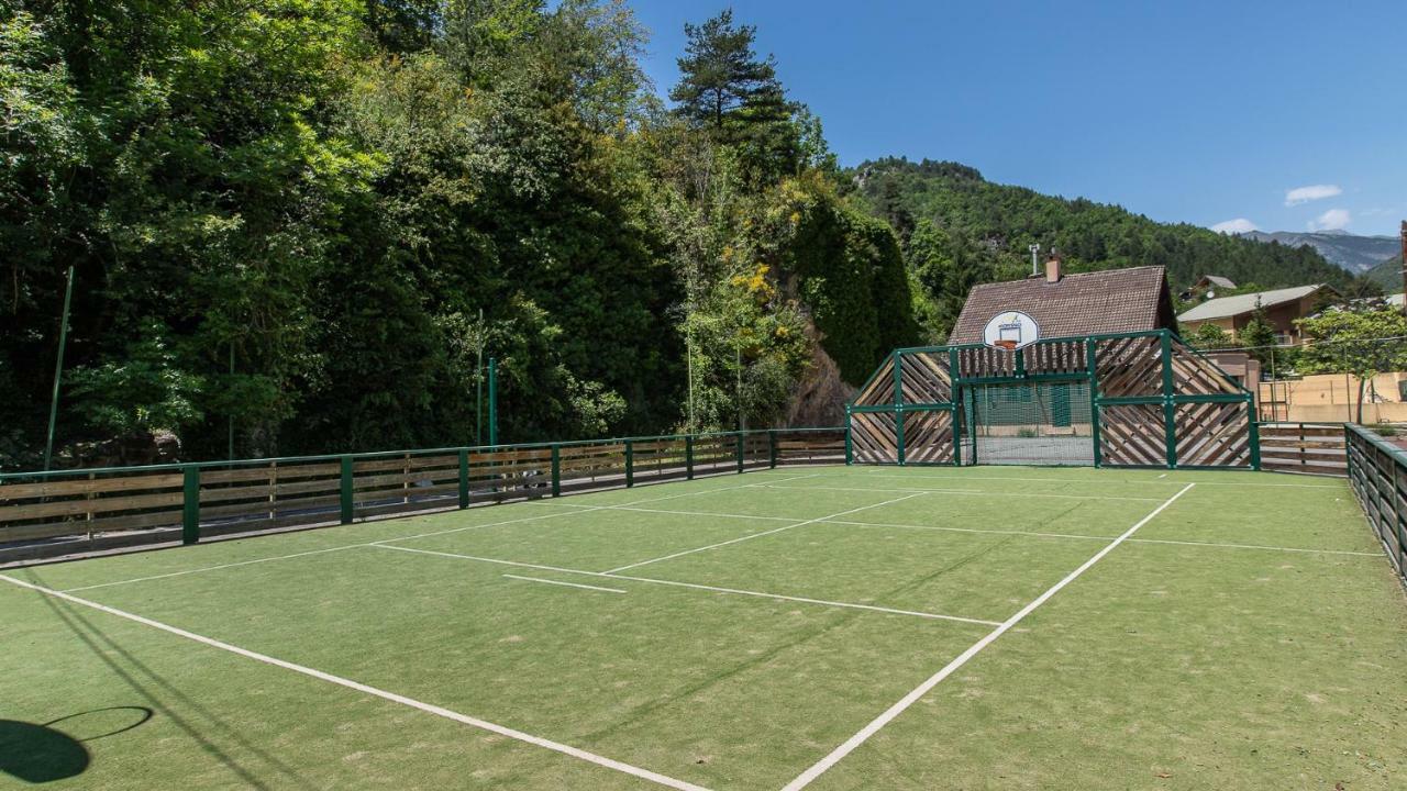 Vacanceole - Residence Les Gorges Rouges Гийом Екстериор снимка